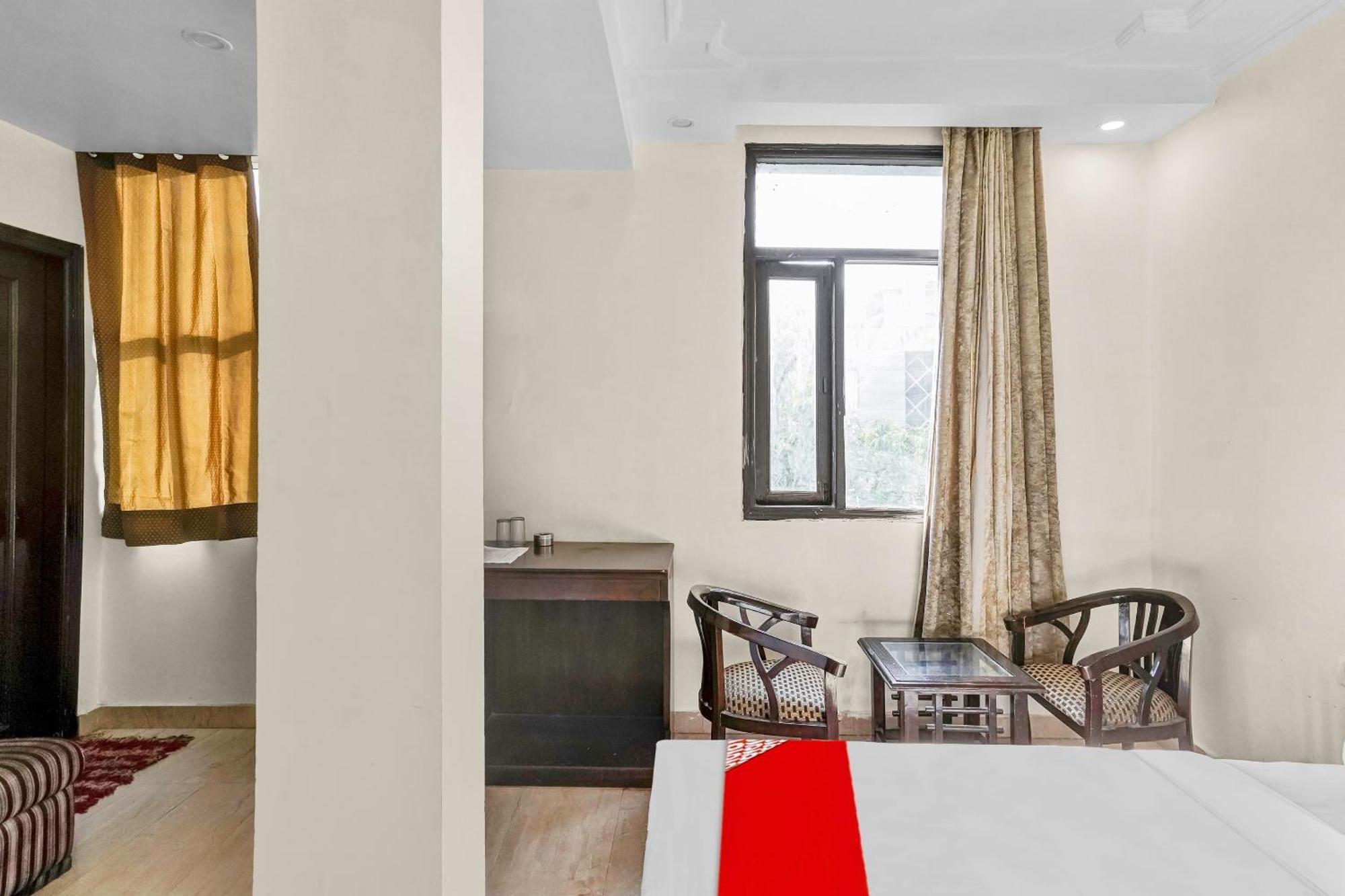 Hotel O Delhi Empire ニューデリー エクステリア 写真